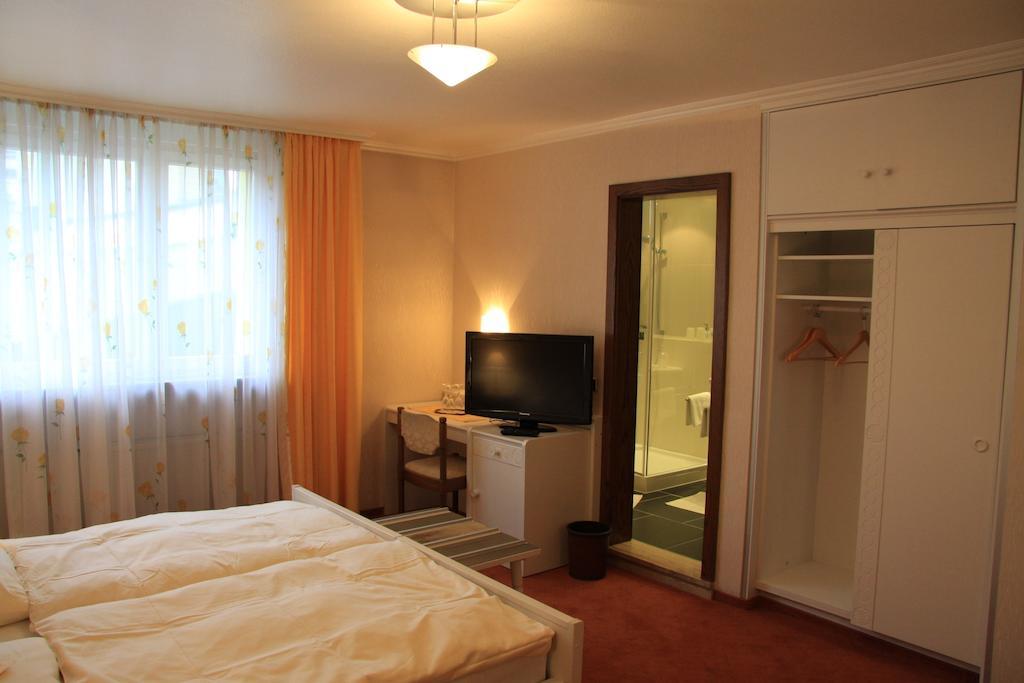 Hotel Die Post Оффенбах Номер фото