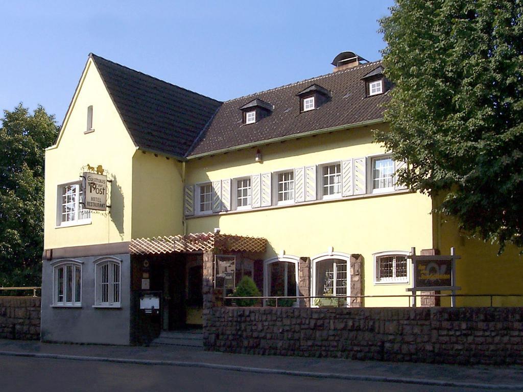 Hotel Die Post Оффенбах Экстерьер фото