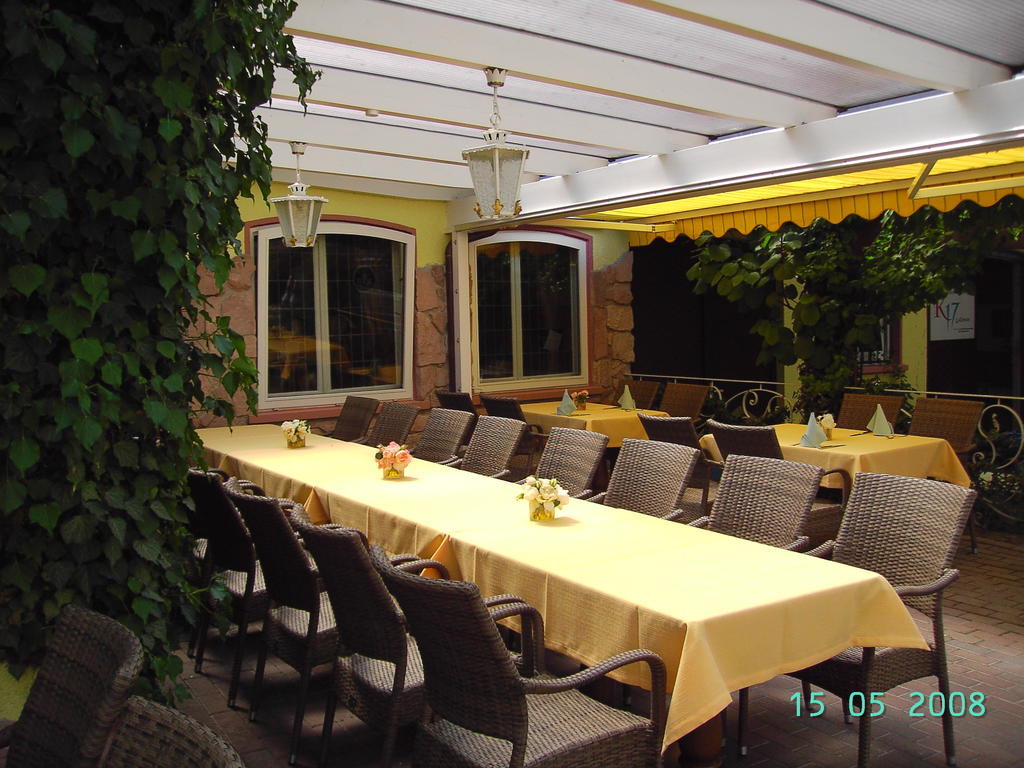 Hotel Die Post Оффенбах Экстерьер фото